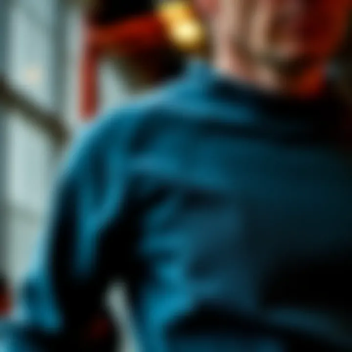 Dynamic fit of a sweatshirt during a workout session